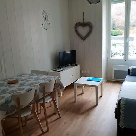 Bel Appart Pour 7 Personnes Apartamento Cauterets Exterior foto